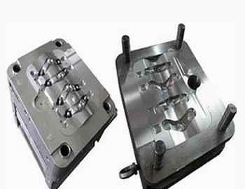 塑料（liào）注塑模具澆注