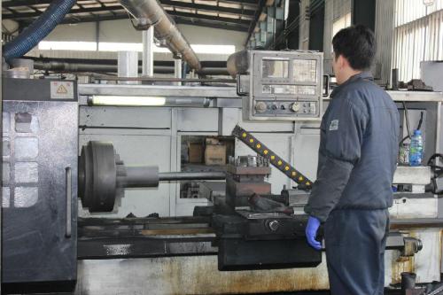 注塑模具製造（zào）滑塊彎銷式側向分型抽芯機構