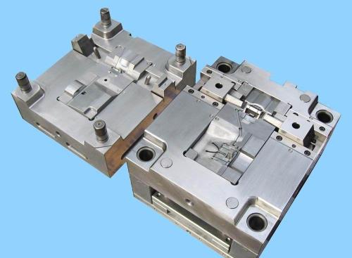 塑料模具廠拋光應注意（yì）的開模注塑事項_深圳青青草污视频在线观看模具